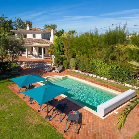 Villa Soalheira - Walk To Private Pool And Gardens *